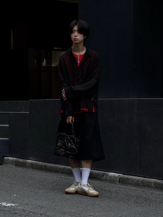 「Loose/ルース(ルース)のドレープルーズ シアーシャツ(シャツ/ブラウス)」を使った、Uminaさん(メンズ・170cm)の秋コーディネート
