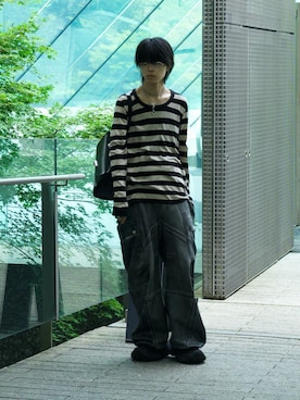 「BURBERRY（バーバリー）のアイテム（ニット/セーター、ベージュ系）」を使った、Uminaさん（メンズ・170cm）の夏コーディネート