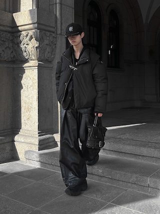 「BLAYMORE(ブレイモア)の【BLAYMORE】Zip Up Hoodie Knit / ダブルジップ フィンガーホール ニットフーディー(ニット/セーター)」を使った、Uminaさん(メンズ・170cm)の冬コーディネート