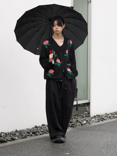 「SINSS(シンス)のTwo tuck sweatpants / 2タックスウェットパンツ(スウェットパンツ)」を使った、Uminaさん(メンズ・170cm)の春コーディネート