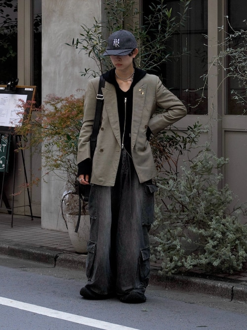 「BLAYMORE（ブレイモア）の【BLAYMORE】Zip Up Hoodie Knit / ダブルジップ フィンガーホール ニットフーディー（ニット/セーター）」を使った、Uminaさん（メンズ・170cm）の春コーディネート