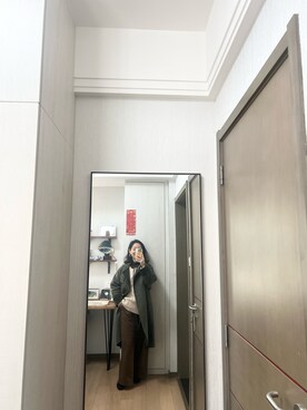 「KBF（ケイビーエフ）のアイテム（スラックス）」を使った、Wensaysさん（レディース・158cm）の冬コーディネート