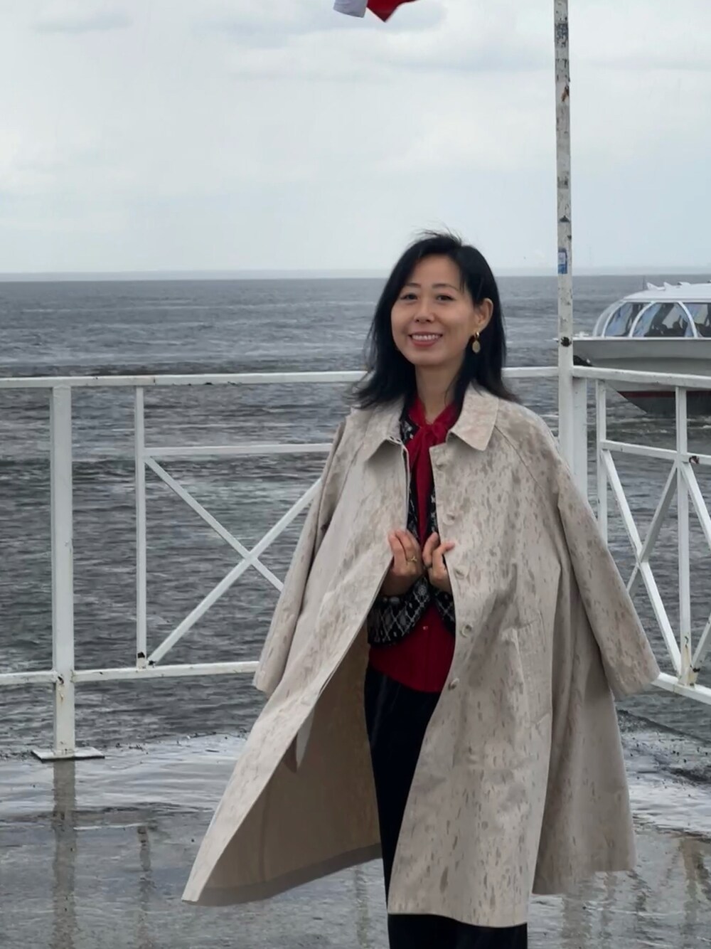 ELLEのトレンチコートを使った人気ファッションコーディネート - WEAR