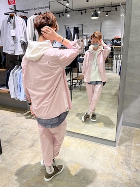 「JIMMY CHOO（ジミーチュウ）のアイテム（スニーカー）」を使った、yasu「相互フォロー」さん（メンズ・174cm）の春コーディネート