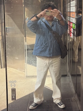 「coen（コーエン）のアイテム（パンツ、ホワイト系）」を使った、gami017さん（メンズ・165cm）の春コーディネート
