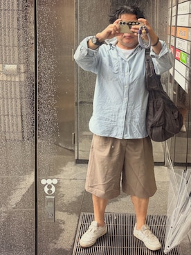「UNIQLO（ユニクロ）のアイテム（シャツ/ブラウス、ブルー系）」を使った、gami017さん（メンズ・165cm）の秋コーディネート