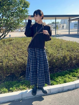 「アイテム（メガネ）」を使った、YURIさん（レディース・166cm）の秋コーディネート