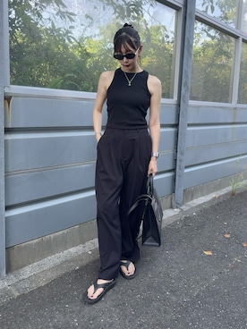 「アイテム（スラックス）」を使った、YURIさん（レディース・166cm）の夏コーディネート