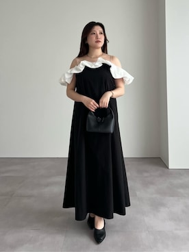 「UR'S（ユアーズ）のオフショルダーフリルワンピース（ワンピース、ブラック系）」を使った、ur'sさん（レディース・155cm）の春コーディネート