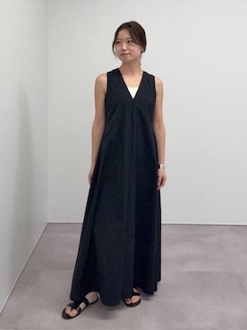 「UR'S（ユアーズ）の前後2wayネックAラインタックワンピース（ワンピース、ブラック系）」を使った、ur'sさん（レディース・155cm）の春コーディネート