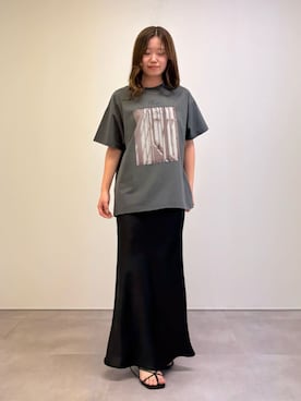 「UR'S（ユアーズ）のサテンマーメイドマキシスカート（スカート、ブラック系）」を使った、ur'sさん（レディース・168cm）の春コーディネート