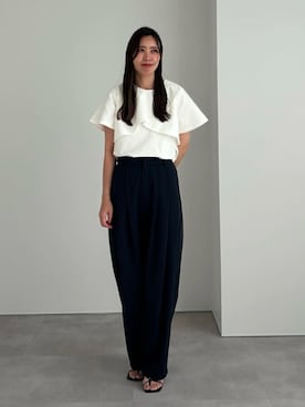 「UR'S（ユアーズ）のドロストタックとろみパンツ（その他パンツ、ブルー系）」を使った、ur'sさん（レディース・169cm）の夏コーディネート