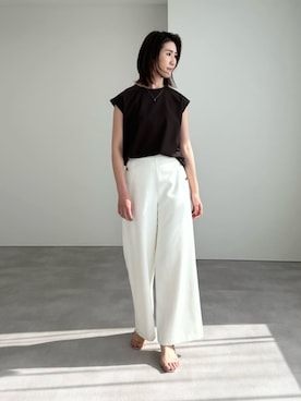 「オフィスカジュアル」｜「アイテム（Tシャツ/カットソー、ブラウン系）」を使った、ur'sさん（レディース・169cm）の春コーディネート