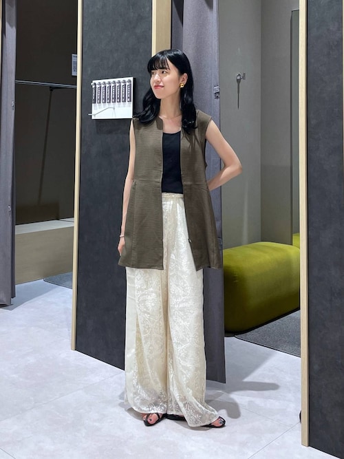 確認用・*.︎︎☁︎︎︎︎ Textured Open Collar Checked Shirt、Front Zip Bubble Hem