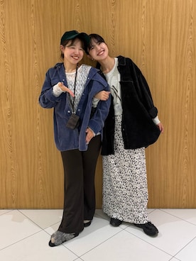 「LEPSIM（レプシィム）のファーサンダル　1049222（サンダル、グレー系）」を使った、みくみょんさん（レディース・159cm）の秋コーディネート