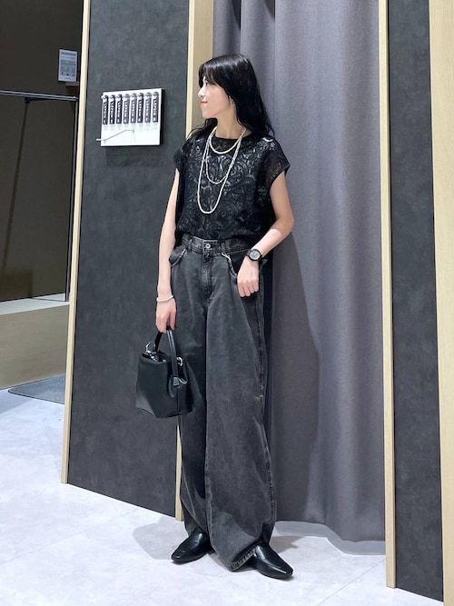 デニムリメイク　ハートキー付キューブバック　ファーとブラックデニム⭐︎横長タイプ セール】ストレートデニムパンツ 290487（デニムパンツ）｜LEPSIM