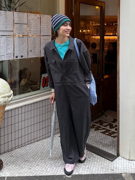 「アイテム（オールインワン・サロペット）」を使った、Sefumiさん（レディース・170cm）の冬コーディネート