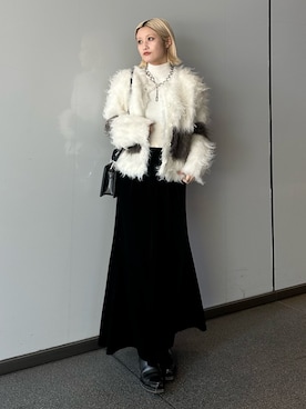 「モノトーンスタイル」｜「アイテム（アクセサリー）」を使った、mi-さん（レディース・156cm）の冬コーディネート