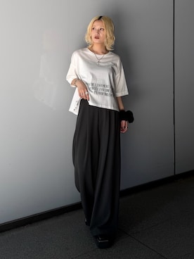 「Lui's（ルイス）のポンチ前開きスラックス（スラックス、グレー系）」を使った、mi-さん（レディース・156cm）の夏コーディネート