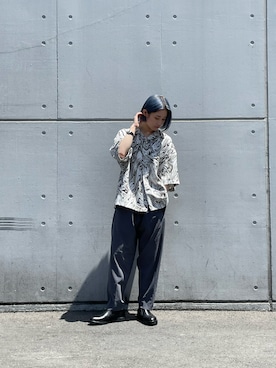 「柄シャツコーデ」｜「アイテム（スラックス）」を使った、mi-さん（レディース・156cm）の春コーディネート