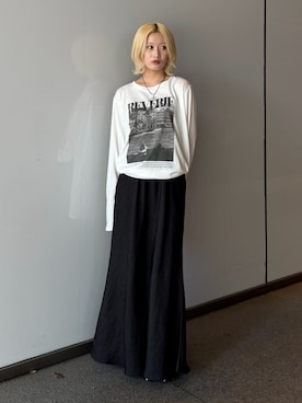 「Lui's（ルイス）のワイヤーヘムフォトT（Tシャツ/カットソー、ホワイト系）」を使った、mi-さん（レディース・156cm）の秋コーディネート