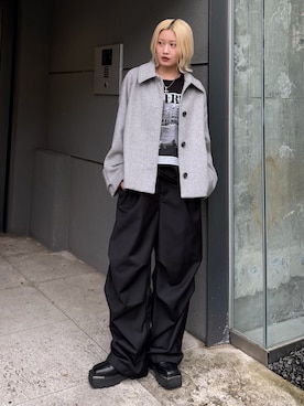 「Lui's（ルイス）のパラシュートスラックスパンツ（カーゴパンツ、ブラック系）」を使った、mi-さん（レディース・156cm）の秋コーディネート