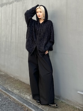 「オールブラックコーデ」｜「アイテム（トップス）」を使った、mi-さん（レディース・156cm）の秋コーディネート