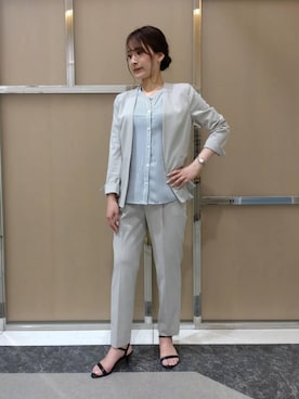 「INDIVI（インディヴィ）の【頼れるシャレ服/UVケア/接触冷感】麻混ノーカラーサマージャケット（ノーカラージャケット、グレー系）」を使った、achiさん（レディース・163cm）の春コーディネート