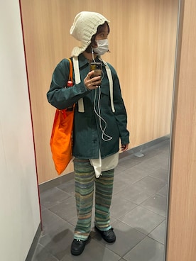 「アイテム（デニムジャケット、グリーン系）」を使った、boneneさん（レディース・162cm）の冬コーディネート