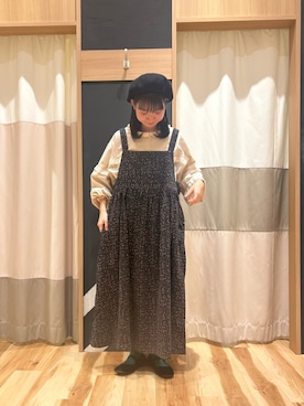 「ガーリーコーデ」｜「アイテム（ハンチング/ベレー帽）」を使った、かーびぃさん（レディース・157cm）の秋コーディネート