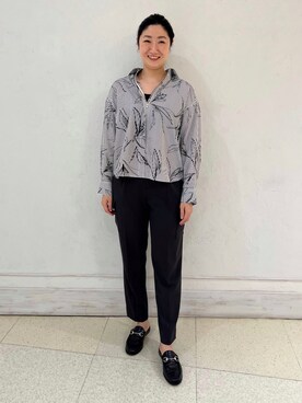 「オンオフ兼用」｜「アイテム（その他）」を使った、TOMOMIさん（レディース・165cm）の春コーディネート