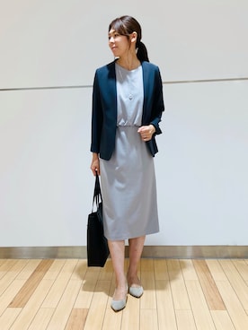 「アイテム（スーツジャケット、グレー系）」を使った、yukaさん（レディース・170cm）の秋コーディネート
