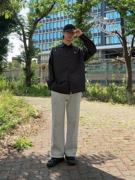 「GU（ジーユー）のアイテム（シャツ/ブラウス、ブラック系）」を使った、もみさん（メンズ・176cm）の春コーディネート