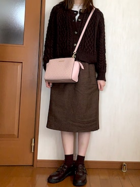 「MICHAEL KORS（マイケルコース）のSELMA ミディアム メッセンジャー（ショルダーバッグ）」を使った、aikaさん（レディース・157cm）の冬コーディネート