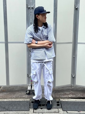 「アイテム（カーゴパンツ、ホワイト系）」を使った、KENTOさん（メンズ・178cm）の春コーディネート