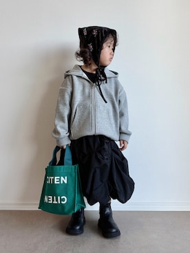 「アイテム（スカート）」を使った、とりしゅりさん（キッズ・100cm）の秋コーディネート