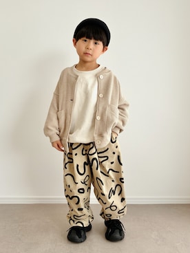 「b・ROOM（ビールーム）のアイテム」を使った、とりしゅりさん（キッズ・100cm）の冬コーディネート