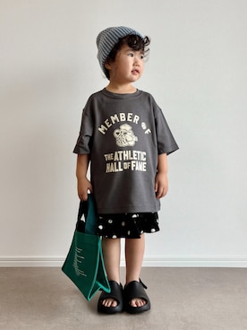 「CITEN（シテン）の＜CITEN＞ロゴ ステートメント バッグ S（トートバッグ、グリーン系）」を使った、とりしゅりさん（キッズ・110cm）の夏コーディネート