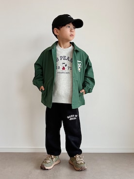 「GU（ジーユー）のアイテム（パンツ）」を使った、とりしゅりさん（キッズ・110cm）の秋コーディネート