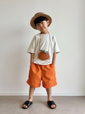 「UNIQLO（ユニクロ）のアイテム（Tシャツ/カットソー、ホワイト系）」を使った、とりしゅりさん（キッズ・110cm）の夏コーディネート
