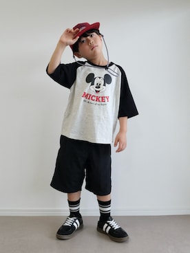 「Disney（ディズニー）のアイテム（Tシャツ/カットソー）」を使った、とりしゅりさん（キッズ・110cm）の夏コーディネート