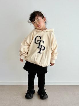 「b・ROOM（ビールーム）のアイテム」を使った、とりしゅりさん（キッズ・100cm）の冬コーディネート