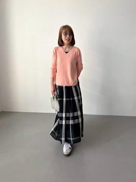 「aquagarage（アクアガレージ）のチェックガーゼギャザースカート（スカート、ブラック系）」を使った、りりさん（レディース・160cm）の冬コーディネート