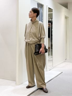 「HEREU（ヘリュー）のアイテム」を使った、TOMORROWLAND_iizukaさん（レディース・162cm）の夏コーディネート