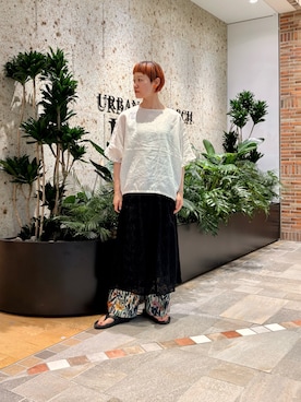 「かぐれ（カグレ）のリネンフリルスリーブプルオーバー（シャツ/ブラウス、ホワイト系）」を使った、おぎさん（レディース・167cm）の夏コーディネート