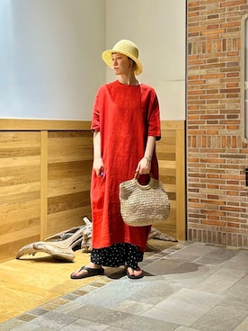 「ストレート×イエベ春」｜「アイテム（帽子）」を使った、おぎさん（レディース・167cm）の夏コーディネート