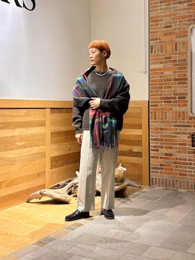 「アイテム（マフラー）」を使った、おぎさん（レディース・167cm）の秋コーディネート