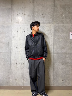 「SENSE OF PLACE by URBAN RESEARCH(センスオブプレイスバイアーバンリサーチ)の『イージーケア/速乾』テックチノタックワイドパンツ(その他パンツ、グレー系)」を使った、とーごさん(メンズ・178cm)の秋コーディネート