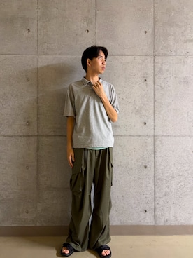 「SENSE OF PLACE by URBAN RESEARCH(センスオブプレイスバイアーバンリサーチ)のワイドカーゴパンツ(その他パンツ、グリーン系)」を使った、とーごさん(メンズ・178cm)の春コーディネート