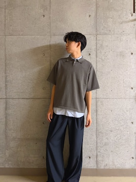 「SENSE OF PLACE by URBAN RESEARCH(センスオブプレイスバイアーバンリサーチ)の『洗濯可』ドライタッチスキッパーニットTシャツ(ニット/セーター、グレー系)」を使った、とーごさん(メンズ・178cm)の春コーディネート